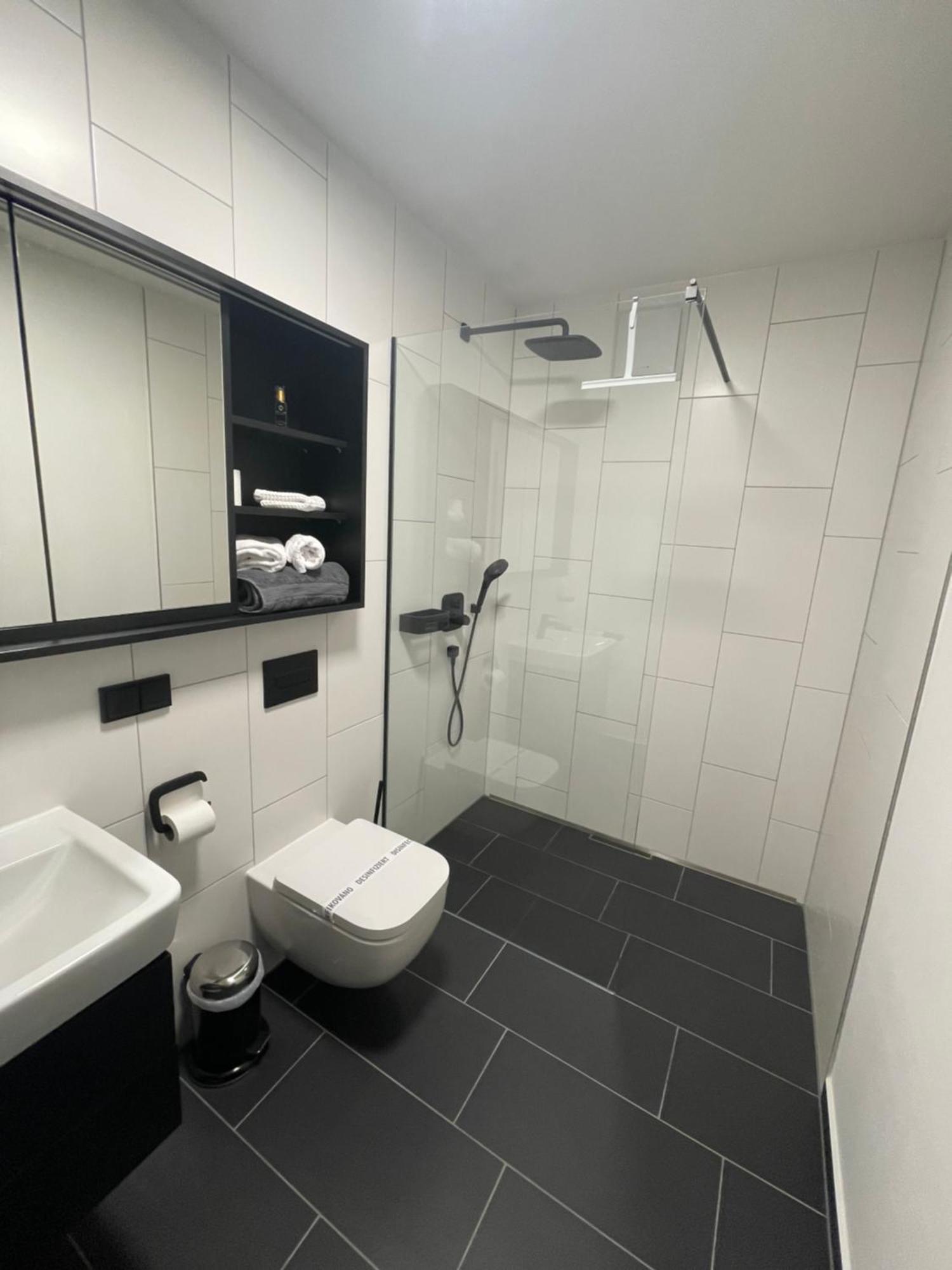 Hotelapartment Ueberwasser Mit Sauna Und Fitness Cuxhaven Esterno foto