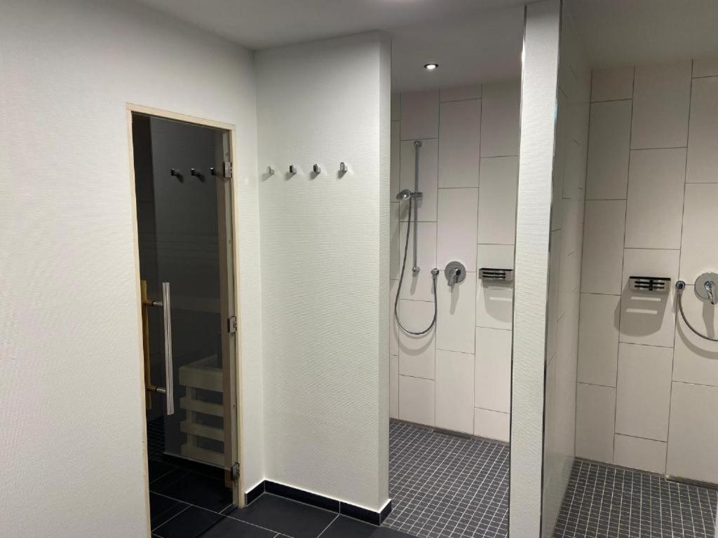 Hotelapartment Ueberwasser Mit Sauna Und Fitness Cuxhaven Esterno foto